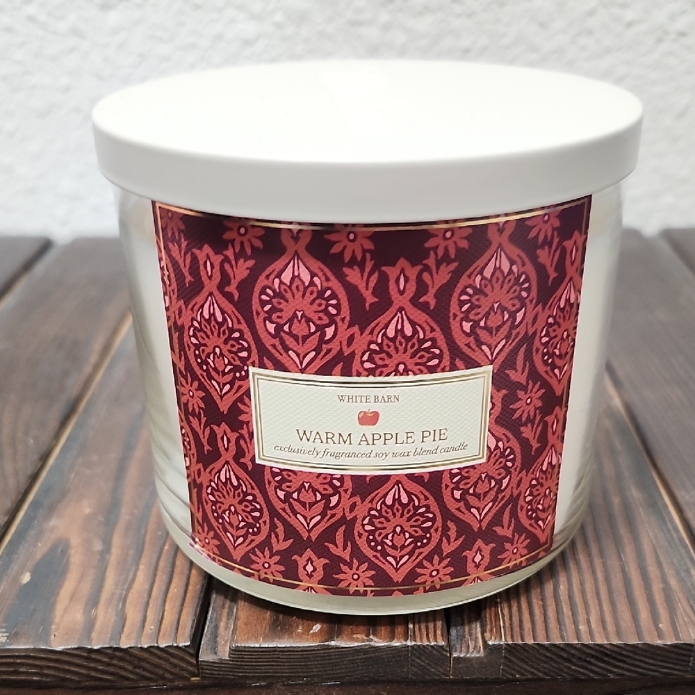 White Barn Warm Apple Pie Scented Candle